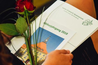 Übergabe der Reifezeugnisse 2018 Übergabe der Reifezeugnisse 2018