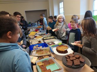 Kuchenbasar der 5. und 6. Klassen Kuchenbasar der 5. und 6. Klassen