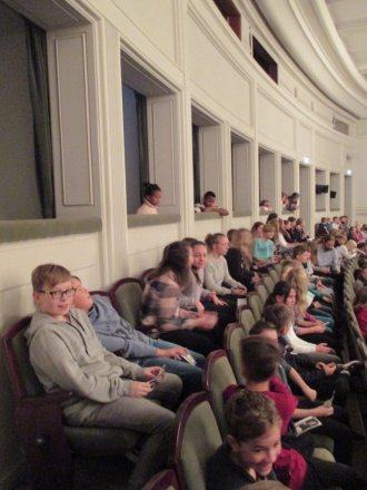 Theaterbesuch der 5. Klassen in Dessau Theaterbesuch der 5. Klassen in Dessau